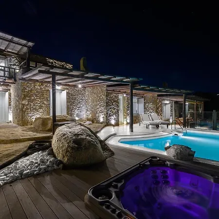 Beyond Beachfront Super Paradise