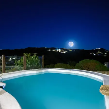 Villa Beyond Beachfront Super Paradise *