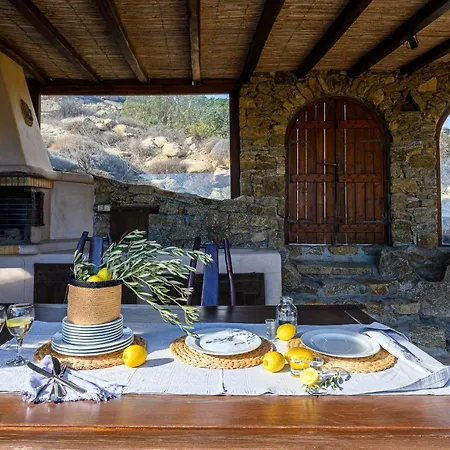 Villa Beyond Beachfront Super Paradise *